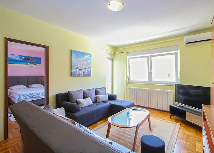 Jadranka 2400 Apartman *