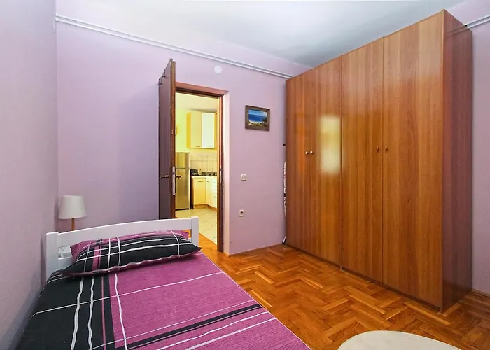 Apartman Jadranka 2400 *